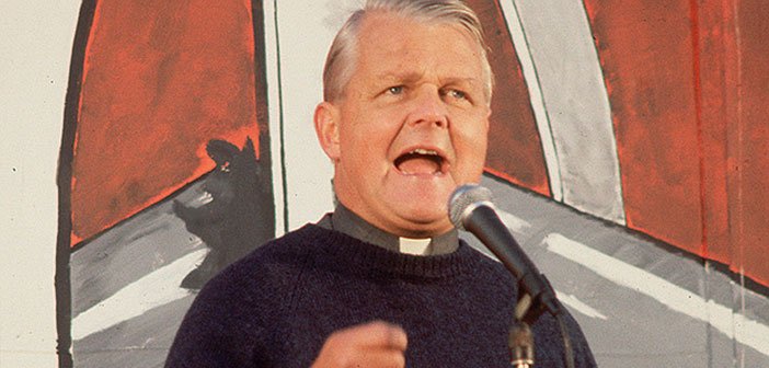 bruce-kent-priest